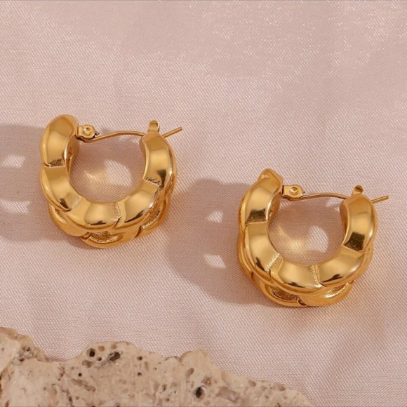 NEW CHUNKY HOOP 18K GOLD CUBAN CHAIN EARRINGS, BEAUTIFUL EARRINGS, CUTE EARRINGS - Picture 5 of 7